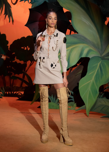 Fotoservizio/FW 21-22/WOMEN/SFILATA/MOSCHINO/DP2/29