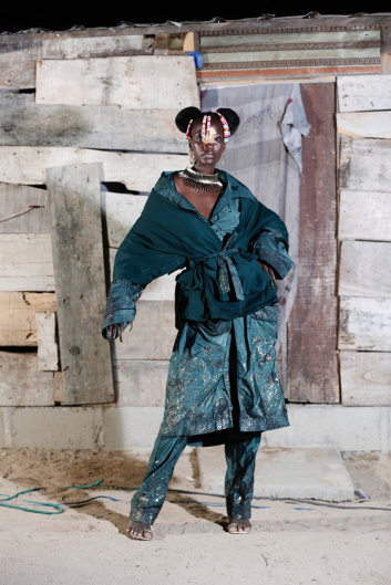 Fotoservizio/FW 21-22/WOMEN/SFILATA/MAXIVIVE/DP2/28