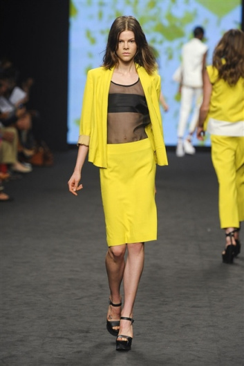 Fotoservizio/SS 2012/WOMEN/C'N'C COSTUME NATIONAL/19