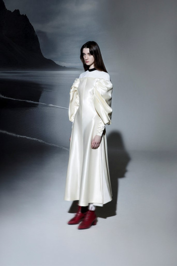 Fotoservizio/FW 21-22/WOMEN/PRESENTAZIONE/ROMEO GIGLI/DP2/6