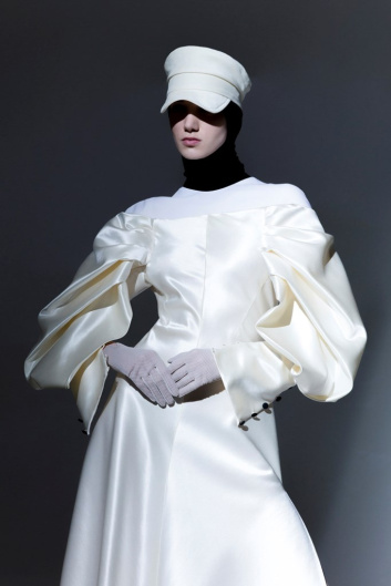 Fotoservizio/FW 21-22/WOMEN/PRESENTAZIONE/ROMEO GIGLI/DP2/7