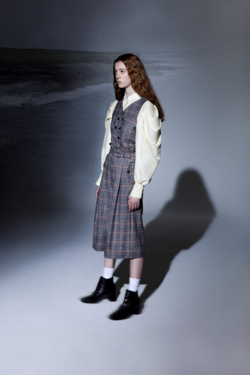 Fotoservizio/FW 21-22/WOMEN/PRESENTAZIONE/ROMEO GIGLI/DP2/8