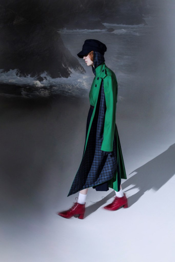 Fotoservizio/FW 21-22/WOMEN/PRESENTAZIONE/ROMEO GIGLI/DP2/4