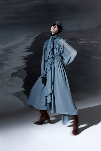 Fotoservizio/FW 21-22/WOMEN/PRESENTAZIONE/ROMEO GIGLI/DP2/19