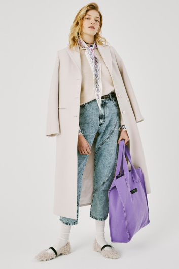 Fotoservizio/FW 21-22/WOMEN/PRESENTAZIONE/BEATRICE.B/DP2/2
