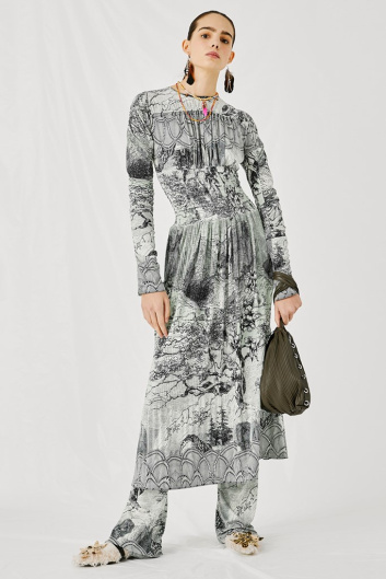 Fotoservizio/FW 21-22/WOMEN/PRESENTAZIONE/BEATRICE.B/DP2/10