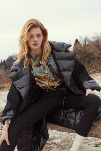 Fotoservizio/FW 21-22/WOMEN/PRESENTAZIONE/BEATRICE.B/DP2/30