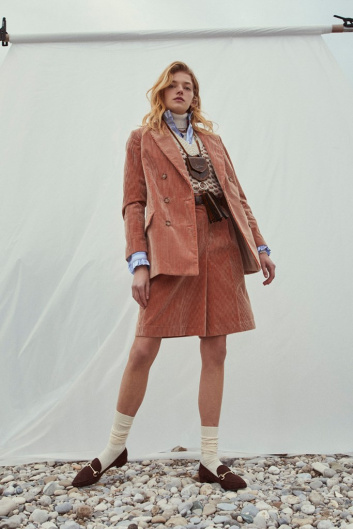 Fotoservizio/FW 21-22/WOMEN/PRESENTAZIONE/BEATRICE.B/DP2/51
