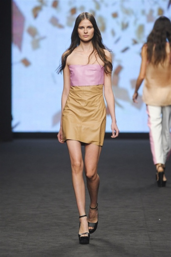 Fotoservizio/SS 2012/WOMEN/C'N'C COSTUME NATIONAL/25