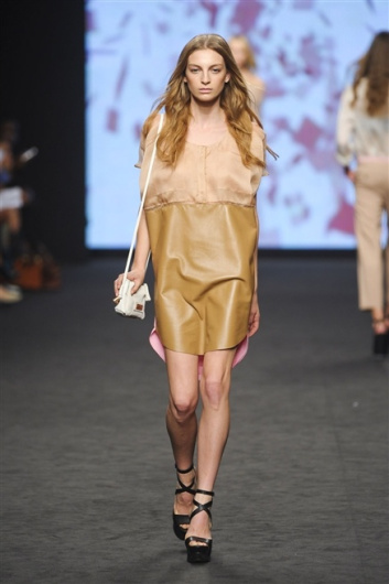 Fotoservizio/SS 2012/WOMEN/C'N'C COSTUME NATIONAL/28