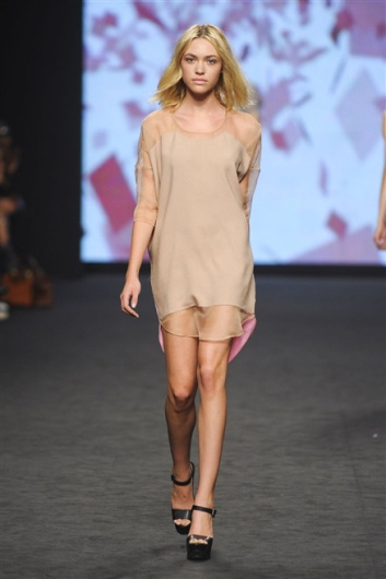 Fotoservizio/SS 2012/WOMEN/C'N'C COSTUME NATIONAL/29