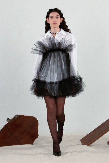 Fotoservizio/FW 21-22/WOMEN/SFILATA/ACT N°1/DP2/23