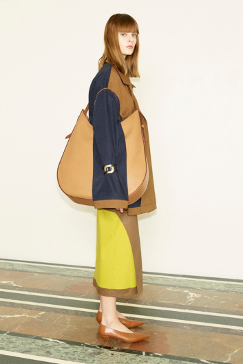 Fotoservizio/FW 21-22/WOMEN/SFILATA/TOD'S/DP2/7