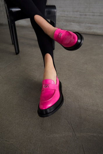Fotoservizio/FW 21-22/WOMEN/PRESENTAZIONE/GIUSEPPE ZANOTTI/DP2/2