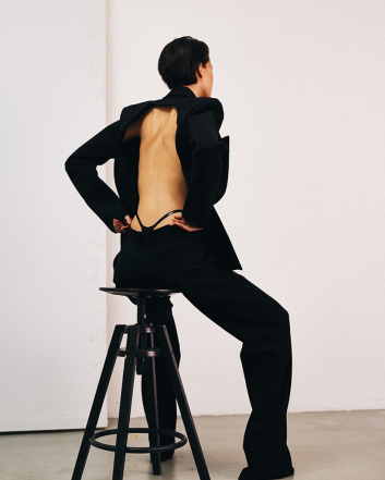 Fotoservizio/FW 21-22/WOMEN/SFILATA/ALESSANDRO VIGILANTE/DP2/20