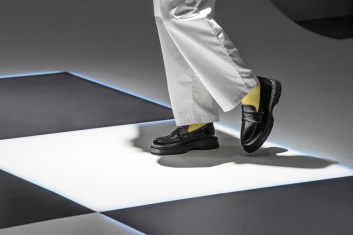 Fotoservizio/FW 21-22/WOMEN/PRESENTAZIONE/CAR SHOE/DP2/10