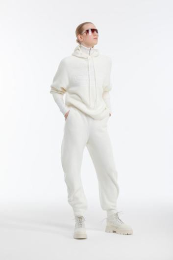 Fotoservizio/FW 21-22/WOMEN/PRESENTAZIONE/ICEBERG/DP2/1
