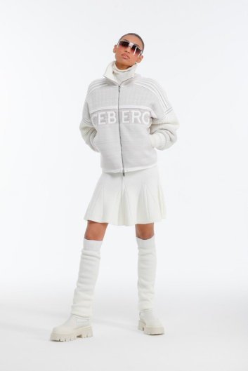 Fotoservizio/FW 21-22/WOMEN/PRESENTAZIONE/ICEBERG/DP2/11