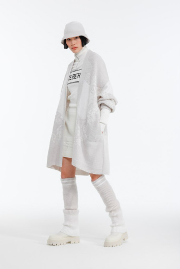 Fotoservizio/FW 21-22/WOMEN/PRESENTAZIONE/ICEBERG/DP2/5