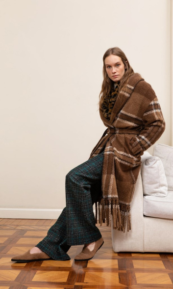 Fotoservizio/FW 21-22/WOMEN/PRESENTAZIONE/CHRISTIAN PELLIZZARI/DP2/4