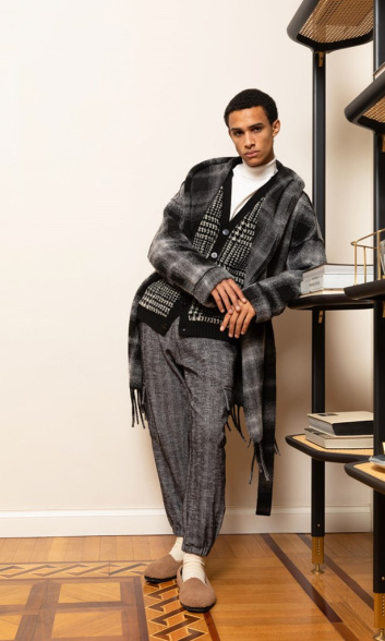 Fotoservizio/FW 21-22/WOMEN/PRESENTAZIONE/CHRISTIAN PELLIZZARI/DP2/20