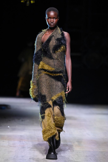 Fotoservizio/FW 21-22/WOMEN/SFILATA/SPORTMAX/DP2/24