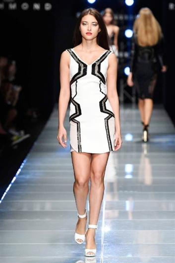 Fotoservizio/SS 2016/WOMEN/JOHN RICHMOND/DP1/1