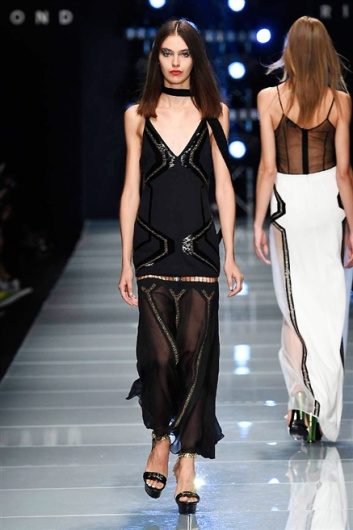 Fotoservizio/SS 2016/WOMEN/JOHN RICHMOND/DP1/3
