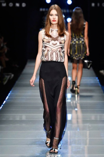 Fotoservizio/SS 2016/WOMEN/JOHN RICHMOND/DP1/7
