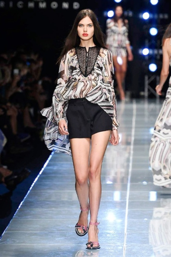 Fotoservizio/SS 2016/WOMEN/JOHN RICHMOND/DP1/10