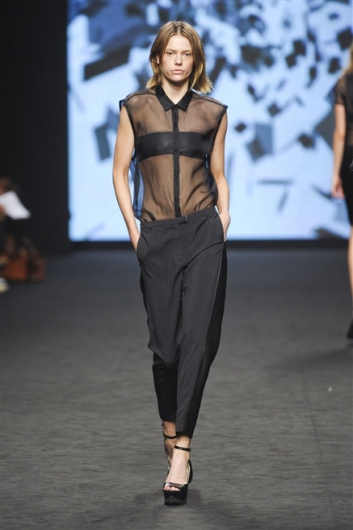 Fotoservizio/SS 2012/WOMEN/C'N'C COSTUME NATIONAL/36