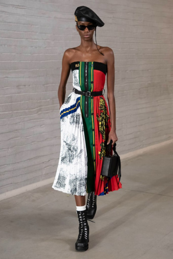 Fotoservizio/FW 21-22/WOMEN/SFILATA/PHILOSOPHY DI LORENZO SERAFINI/DP2/6