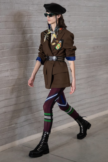 Fotoservizio/FW 21-22/WOMEN/SFILATA/PHILOSOPHY DI LORENZO SERAFINI/DP2/1