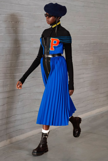 Fotoservizio/FW 21-22/WOMEN/SFILATA/PHILOSOPHY DI LORENZO SERAFINI/DP2/14