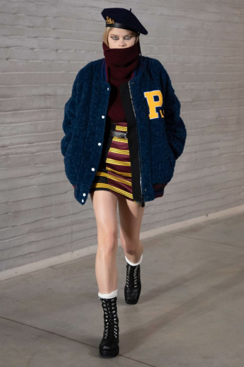 Fotoservizio/FW 21-22/WOMEN/SFILATA/PHILOSOPHY DI LORENZO SERAFINI/DP2/21