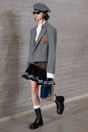 Fotoservizio/FW 21-22/WOMEN/SFILATA/PHILOSOPHY DI LORENZO SERAFINI/DP2/33