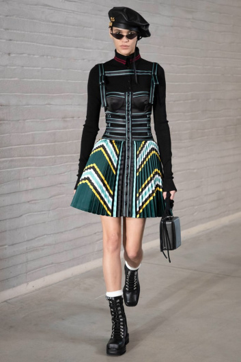 Fotoservizio/FW 21-22/WOMEN/SFILATA/PHILOSOPHY DI LORENZO SERAFINI/DP2/35