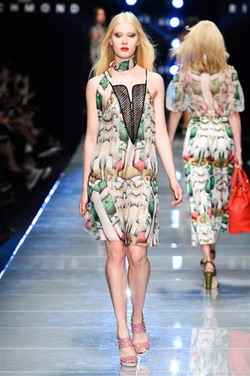 Fotoservizio/SS 2016/WOMEN/JOHN RICHMOND/DP1/16