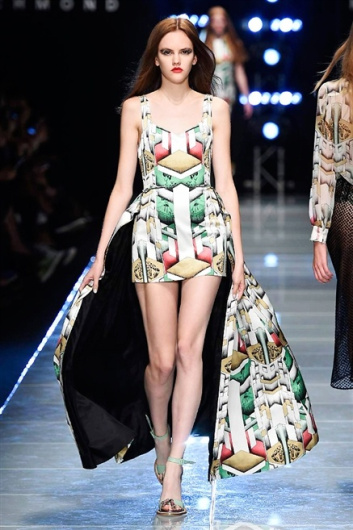 Fotoservizio/SS 2016/WOMEN/JOHN RICHMOND/DP1/18