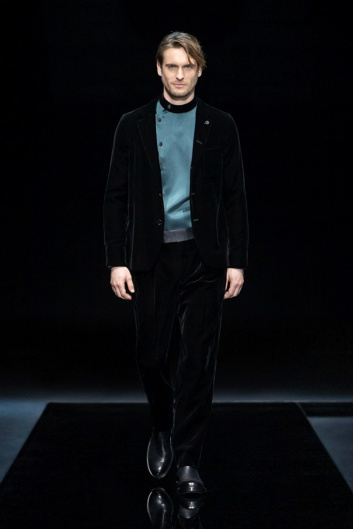 Fotoservizio/FW 21-22/WOMEN/SFILATA/GIORGIO ARMANI/DP2/1