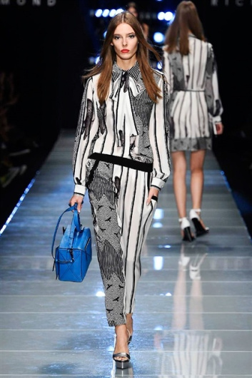 Fotoservizio/SS 2016/WOMEN/JOHN RICHMOND/DP1/28