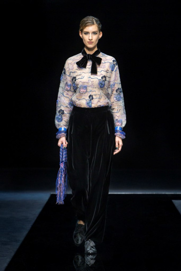 Fotoservizio/FW 21-22/WOMEN/SFILATA/GIORGIO ARMANI/DP2/60