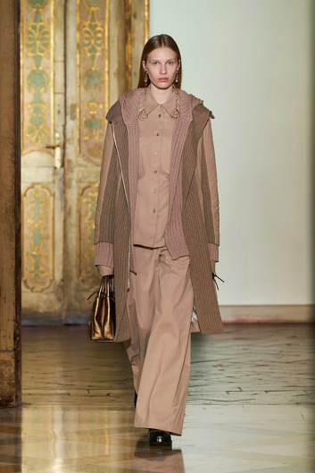 Fotoservizio/FW 21-22/WOMEN/SFILATA/CIVIDINI/DP2/2