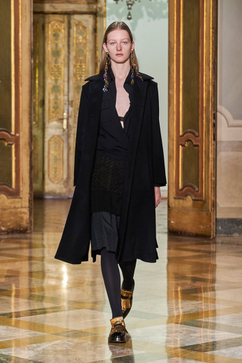 Fotoservizio/FW 21-22/WOMEN/SFILATA/CIVIDINI/DP2/21