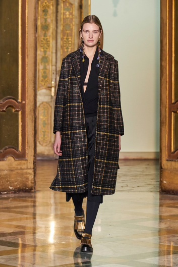 Fotoservizio/FW 21-22/WOMEN/SFILATA/CIVIDINI/DP2/22