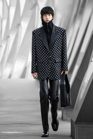 Fotoservizio/FW 21-22/WOMEN/SFILATA/ANNAKIKI/DP2/6