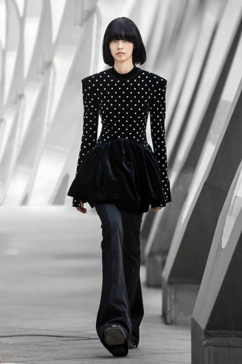 Fotoservizio/FW 21-22/WOMEN/SFILATA/ANNAKIKI/DP2/8