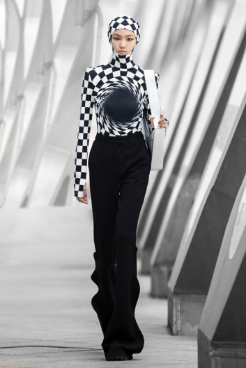 Fotoservizio/FW 21-22/WOMEN/SFILATA/ANNAKIKI/DP2/4