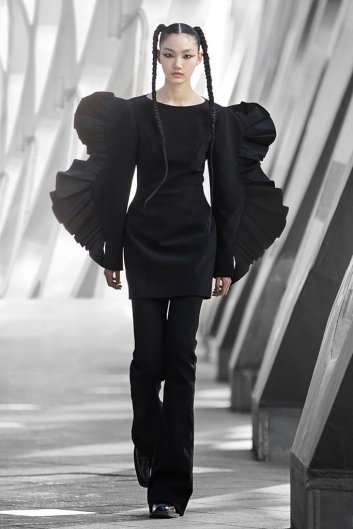 Fotoservizio/FW 21-22/WOMEN/SFILATA/ANNAKIKI/DP2/15