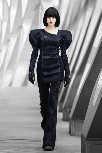 Fotoservizio/FW 21-22/WOMEN/SFILATA/ANNAKIKI/DP2/17